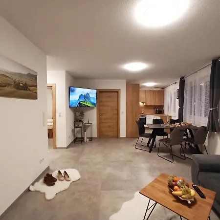 The Alpenhouse Gligic'S Apartment Sautens Exterior photo