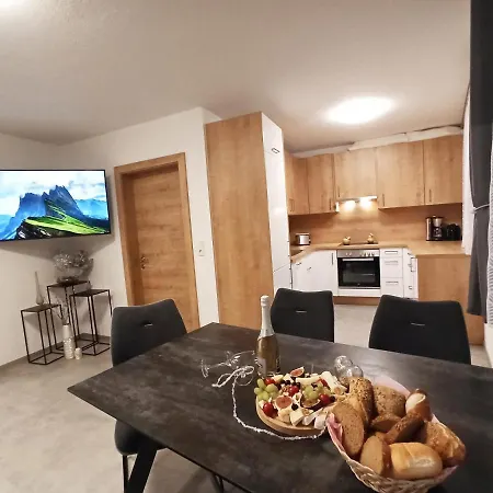 The Alpenhouse Gligic'S Apartment Sautens Exterior photo
