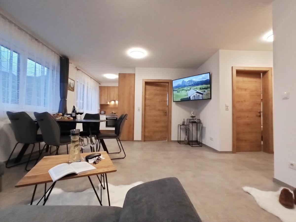The Alpenhouse Gligic's Apartment Sautens